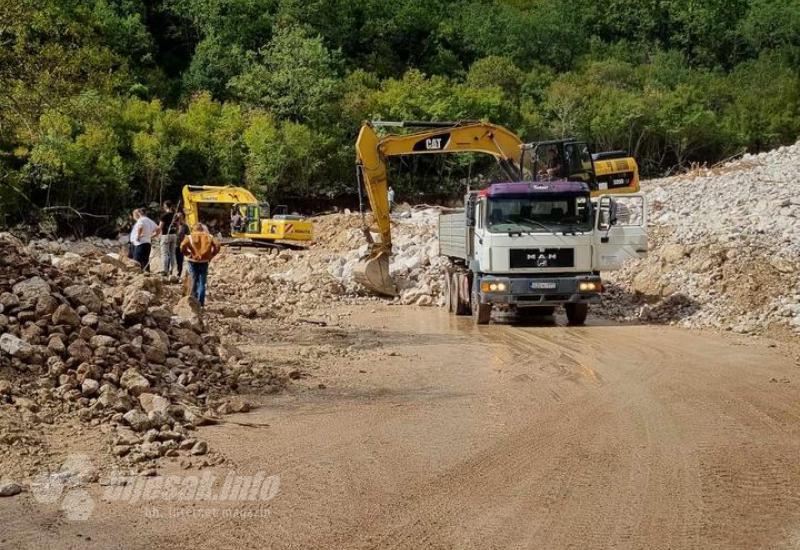 Drežnica: Do odsječenog sela može se doći pješice, ljudi su dobro